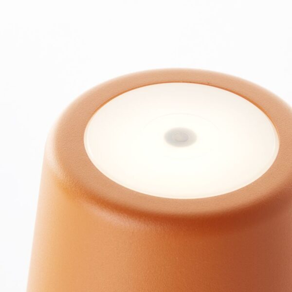 frans-buitenverlichting-tafellamp-oranje-lampencompleet-8